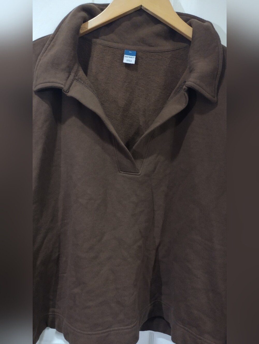 Old Navy Dark Brown Hooded Fleece Sweatshirt - Picture 2 of 6